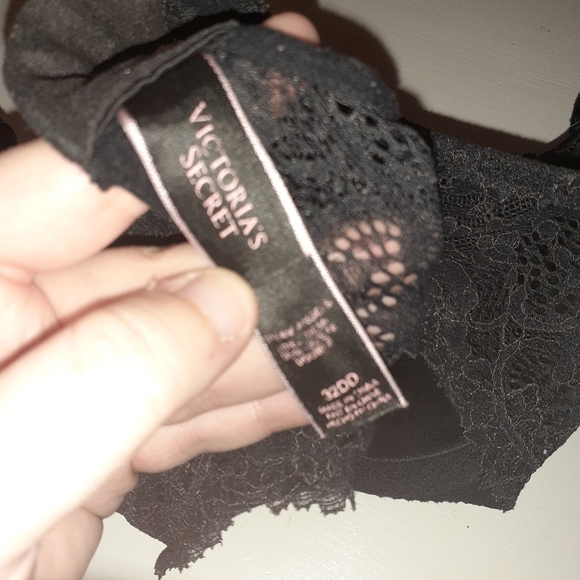 VS Lace Bra - Picture 3 of 3